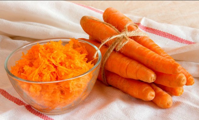 ¡Asombrosa! Mascarilla de zanahoria y avena para producir colágeno natural 